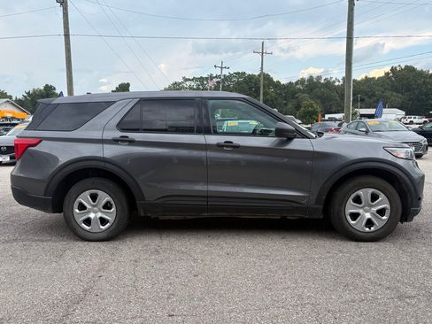 Used 2022 Ford Explorer 4WD Police Interceptor image 3