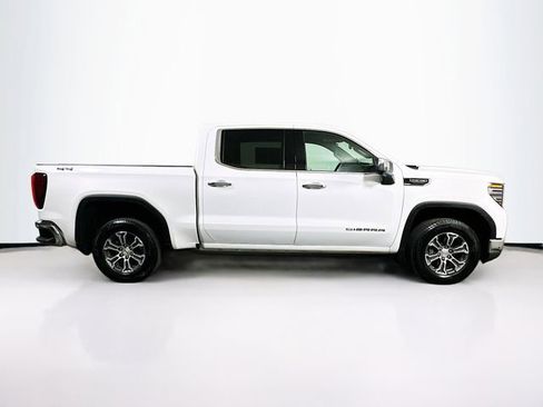 Used 2026 GMC Sierra 1500 SLT AWD/4WD image 10