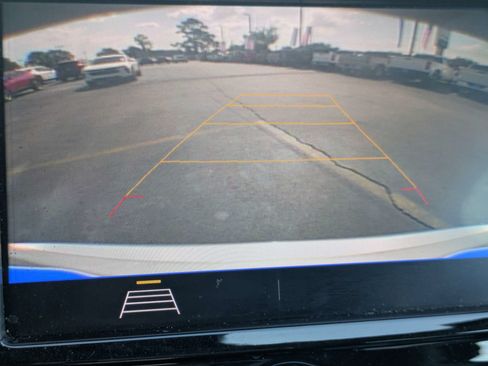 Certified 2022 Buick Encore Preferred w/ Safety Package AWD/4WD image 12