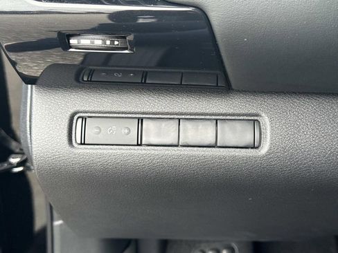 New 2026 Nissan Pathfinder S image 31