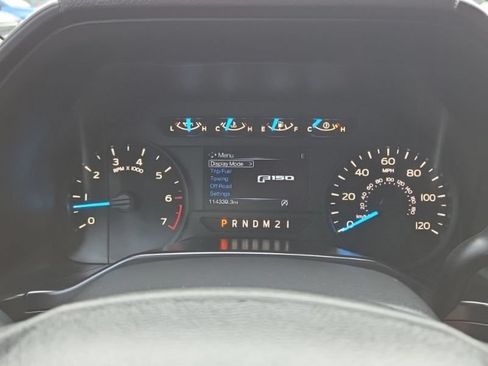 Used 2015 Ford F150 XL w/ Equipment Group 101A Mid AWD/4WD image 28