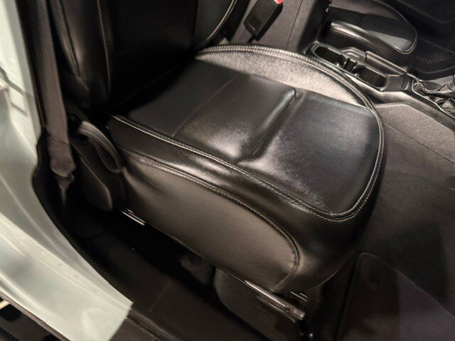 Used 2023 Jeep Wrangler Unlimited Sahara w/ Dual Top Group AWD/4WD image 11
