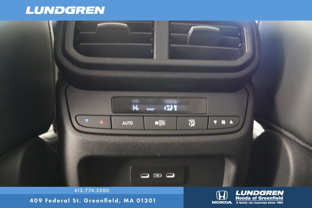 Used 2025 Honda Pilot EX-L image 29