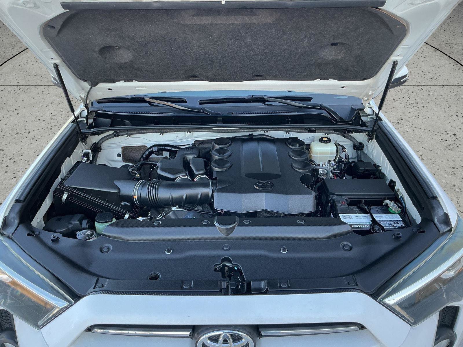 Used 2020 Toyota 4Runner SR5 Premium AWD/4WD image 9