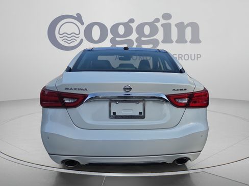 Used 2017 Nissan Maxima Platinum FWD image 4