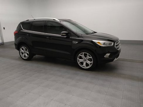Used 2019 Ford Escape Titanium image 11