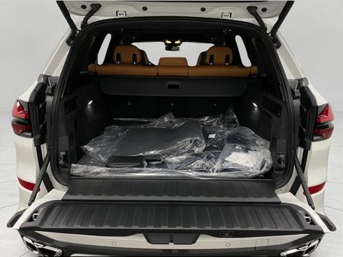 New 2026 BMW X5 M60i AWD/4WD image 7