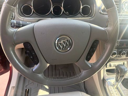 Used 2017 Buick Enclave Leather FWD image 18