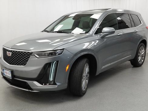 Certified 2023 Cadillac XT6 Premium Luxury AWD/4WD image 5