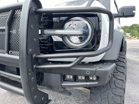 Used 2023 Ford Bronco Badlands AWD/4WD image 11