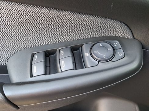 Used 2025 Chevrolet TrailBlazer LT AWD/4WD image 25