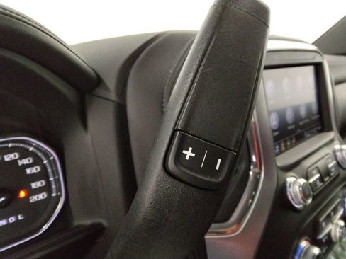 Used 2023 GMC Sierra 2500 SLT w/ SLT Premium Package image 16