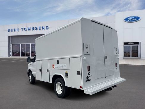 New 2025 Ford E-350 and Econoline 350 Super Duty w/ Power Equipment Group image 4