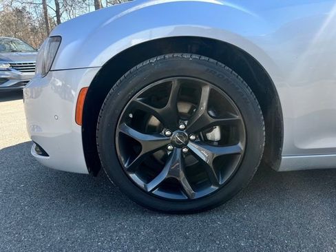 Used 2023 Chrysler 300 S image 39