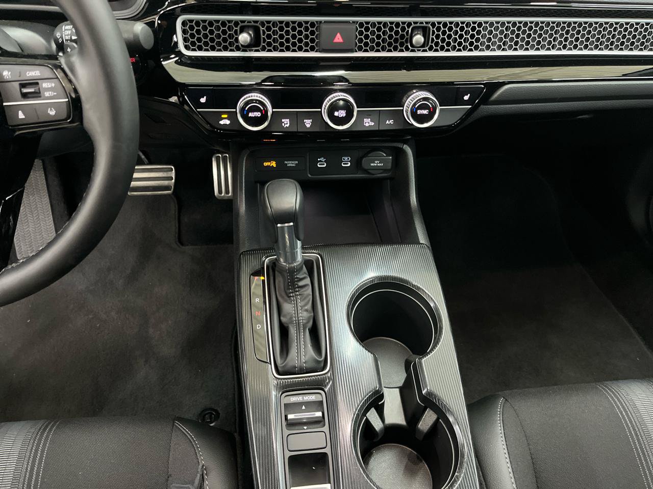 Used 2025 Honda Civic Sport image 21
