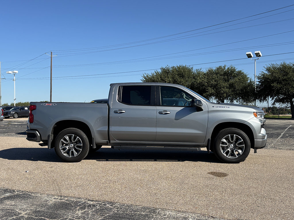 Used 2024 Chevrolet Silverado 1500 RST w/ LPO, Liner Protection Package AWD/4WD image 4