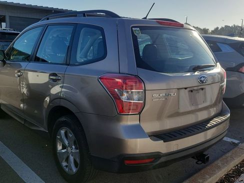 Used 2015 Subaru Forester 2.5i w/ Alloy Wheel Package AWD/4WD image 6