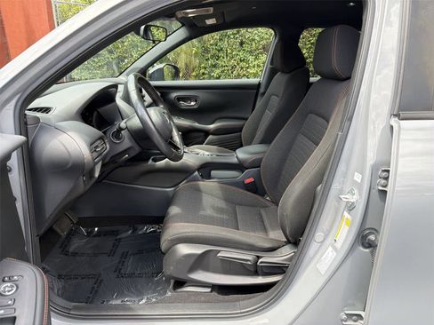 Used 2023 Honda HR-V Sport image 12