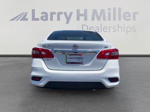 Used 2017 Nissan Sentra SV FWD image 4