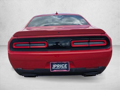 Used 2015 Dodge Challenger R/T Plus RWD image 5