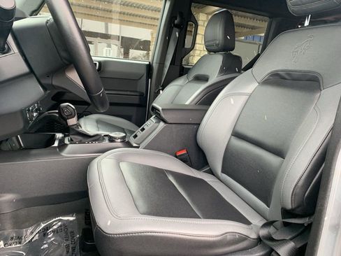 Used 2024 Ford Bronco Big Bend image 13