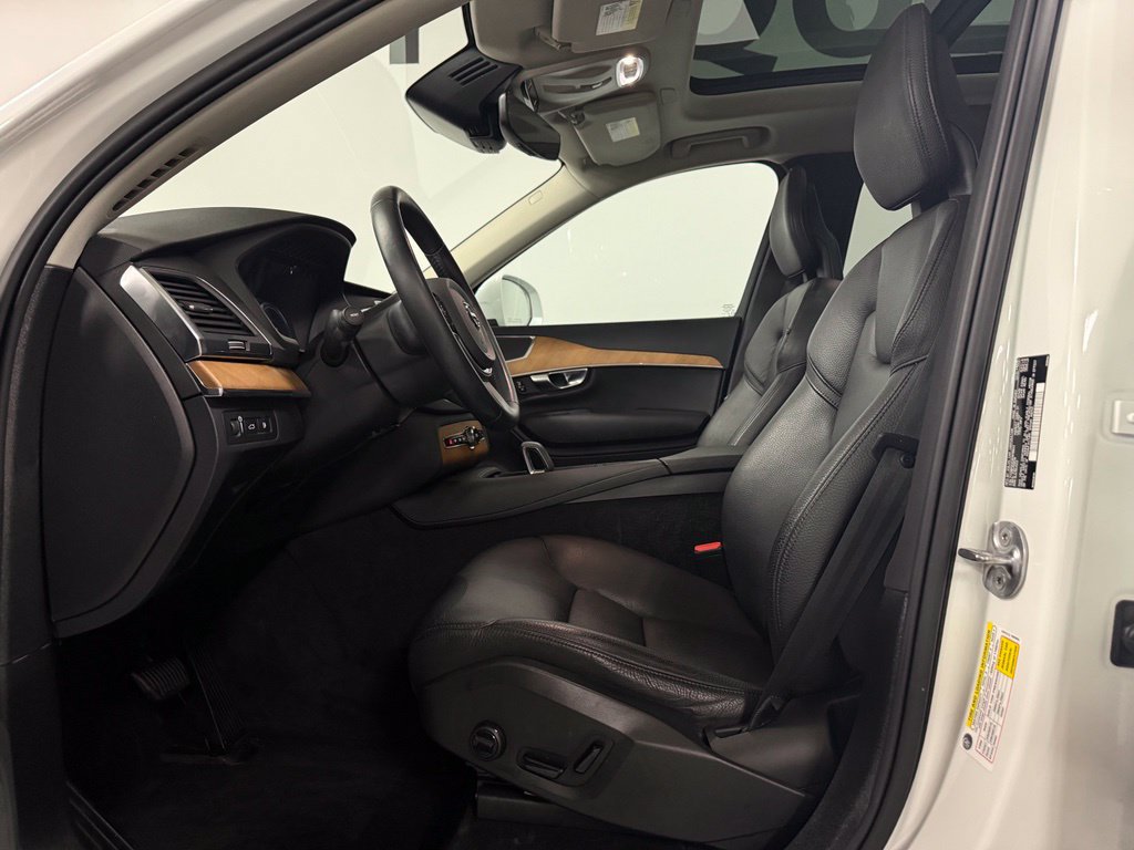 Used 2022 Volvo XC90 T8 Inscription Expression AWD/4WD image 9