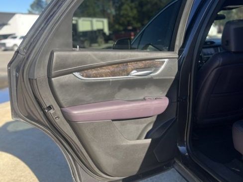 Used 2017 Cadillac XT5 Premium Luxury w/ Driver Assist Package image 20