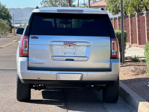 Used 2020 GMC Yukon SLE w/ Convenience Package image 5