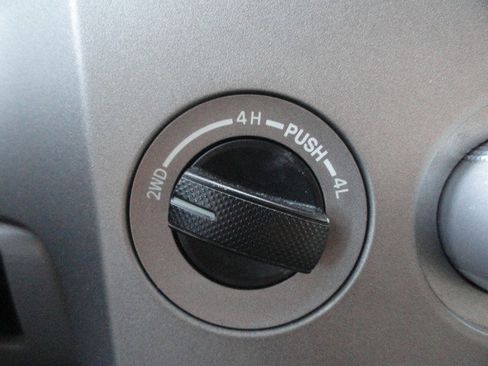 Used 2013 Toyota Tundra 4x4 Double Cab w/ TRD Off-Road Pkg image 16