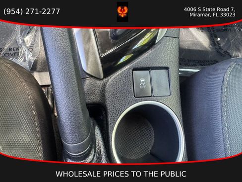 Used 2017 Toyota Corolla LE FWD image 14