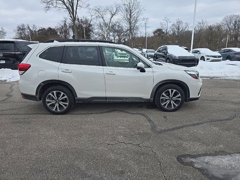 Used 2021 Subaru Forester Limited w/ Popular Package #3 image 2