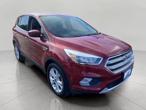 Certified 2017 Ford Escape SE FWD image 4