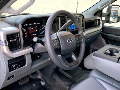 Used 2023 Ford F250 XL image 16
