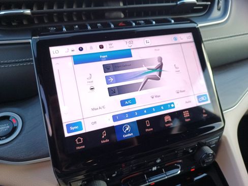 New 2025 Jeep Grand Cherokee L Limited w/ MOPAR Finishing Package image 21