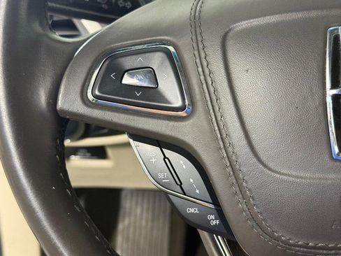 Used 2020 Lincoln MKZ Reserve image 22