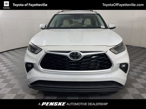 Used 2023 Toyota Highlander XLE image 20