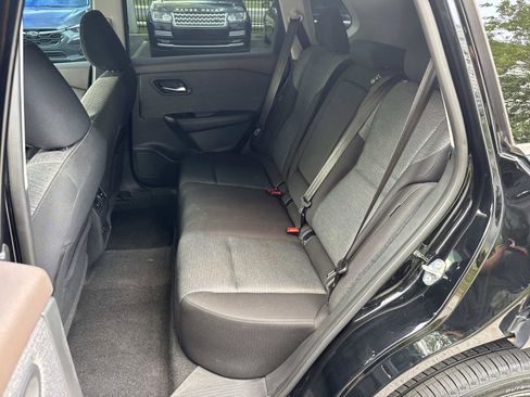 Used 2021 Nissan Rogue SV FWD image 14