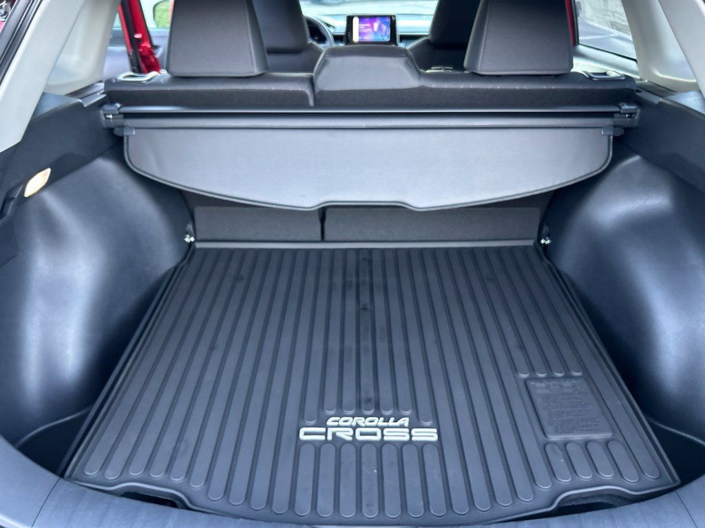 New 2026 Toyota Corolla Cross LE w/ Moonroof Package AWD/4WD image 26