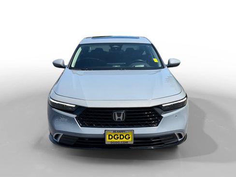 Used 2024 Honda Accord Touring image 8