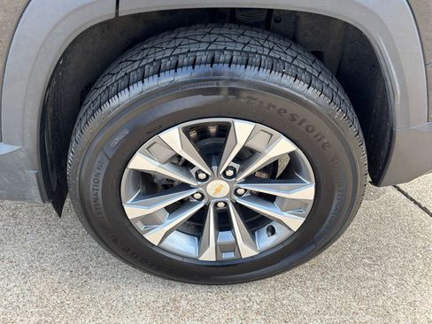 Used 2025 Chevrolet Equinox LT FWD image 31