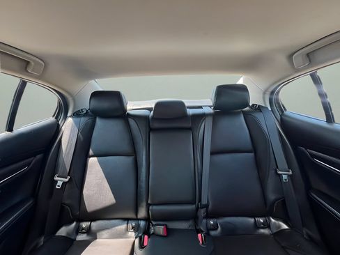 Used 2021 MAZDA MAZDA3 s AWD/4WD image 15