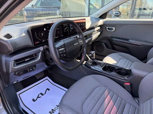 Used 2025 Kia K4 EX FWD image 28
