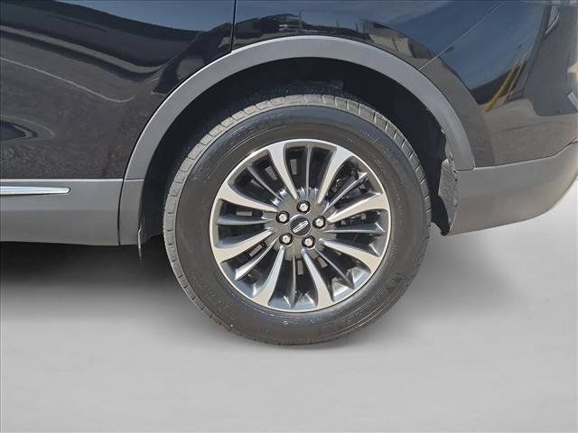Used 2023 Lincoln Nautilus AWD w/ Premium Package image 9