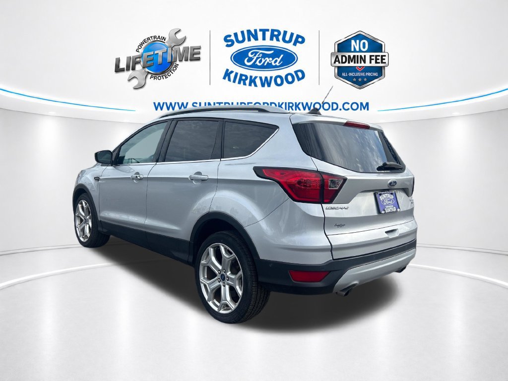Used 2019 Ford Escape Titanium FWD image 3