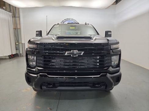 New 2026 Chevrolet Silverado 2500 Custom w/ Custom Value Package image 9