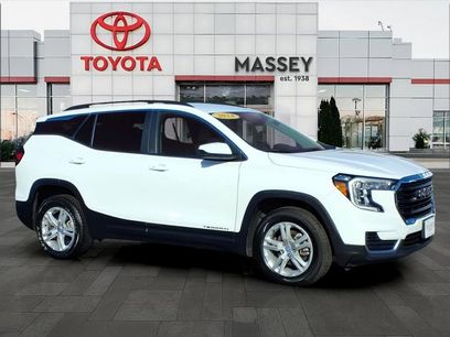 Used 2024 GMC Terrain SLE w/ Driver Convenience Package