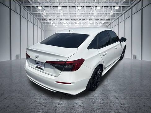 Used 2023 Honda Civic Sport image 5