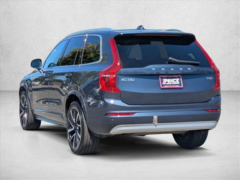 Used 2022 Volvo XC90 T6 Momentum w/ Advanced Package image 8