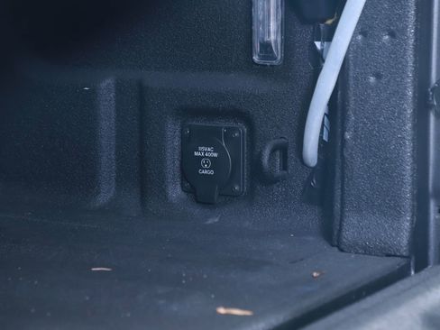 Used 2023 Jeep Gladiator Mojave w/ Safety Group image 14