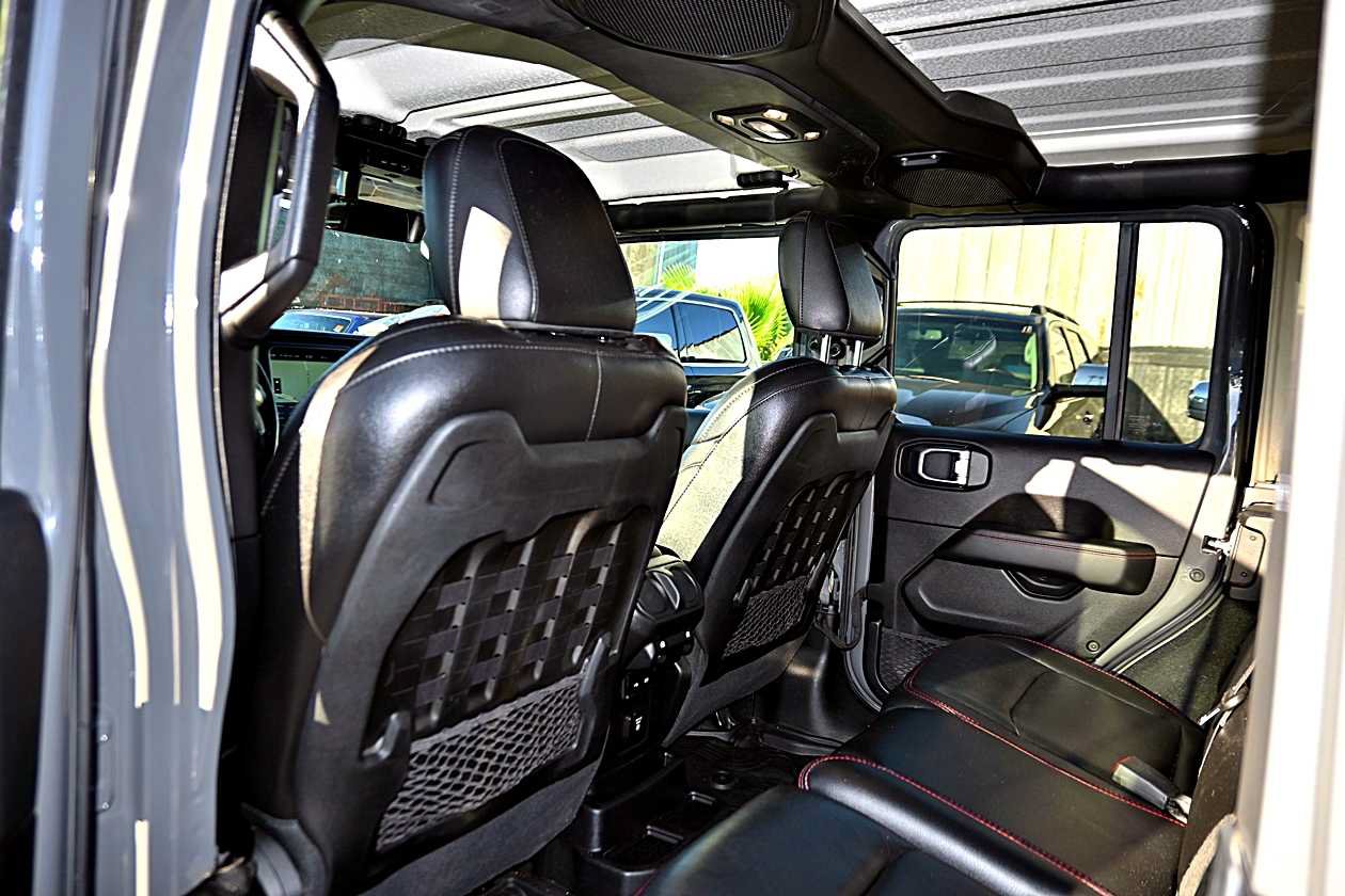 Used 2020 Jeep Wrangler Unlimited Rubicon AWD/4WD image 16